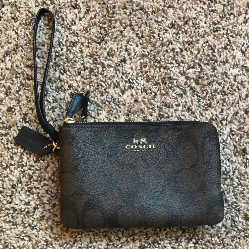 Coach signature double zipper wristlet